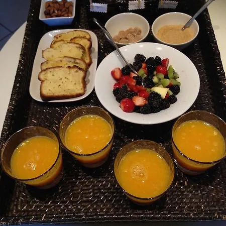 فندق مبيت وإفطار Le Relais Des Malettes D'hotes Francheville (Rhone)