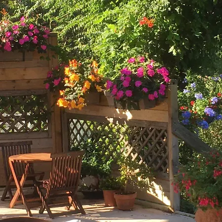 Le Relais Des Malettes D'hotes Bed & Breakfast Francheville (Rhone)